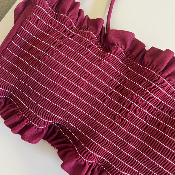 Cupshe | Maroon Ribbed Ruffle Bikini Top - Picture 4 of 5